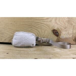 Lululemon Belt Bag Everywhere Fleece Natural Sherpa Fanny Pack Crossbody
